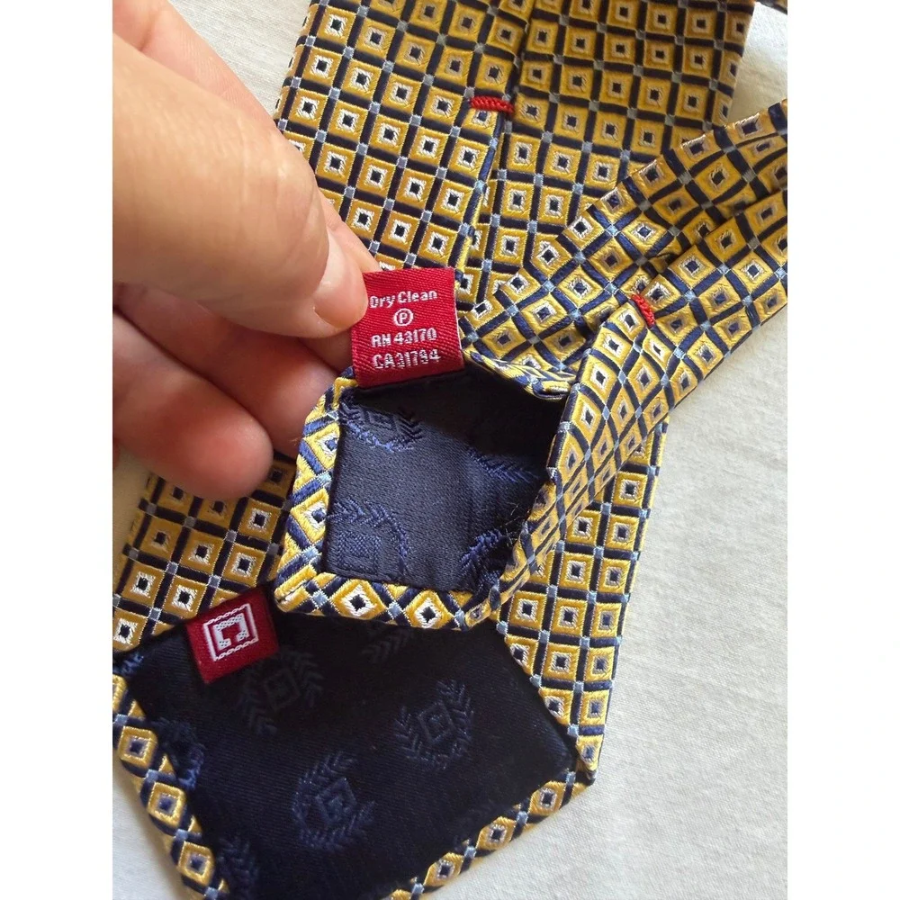 Chaps by Ralph Lauren Mens Silk Necktie Gold Geometric Square Pattern Handmade